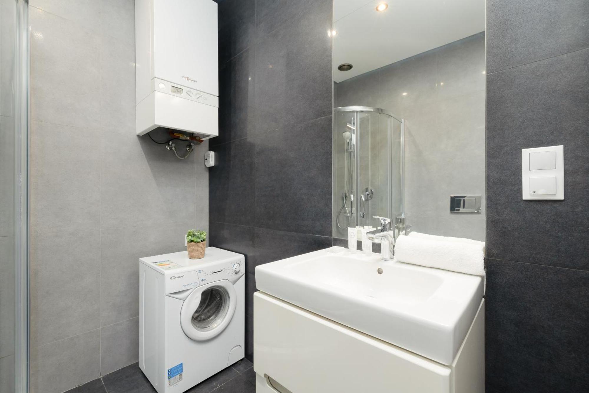 Central Planty Park Apartment Lobzowska By Noclegi Renters Krakow Luaran gambar